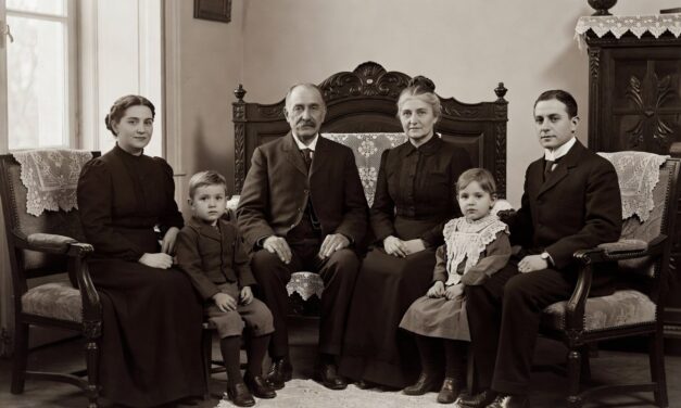 Italian Last Names: Origins, Meanings, and How to Trace Your Italian Ancestry